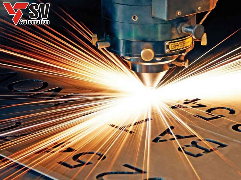 Sơn Vũ chính là cơ sở gia công cắt ống vuông với các độ dày khác nhau