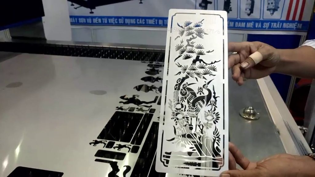 dich-vu-gia-cong-cat-kim-loai-bang-tia-laser-cnc