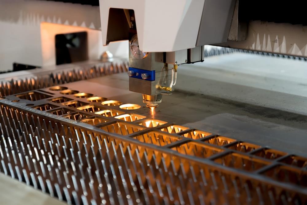 dich-vu-gia-cong-cat-kim-loai-bang-tia-laser-cnc